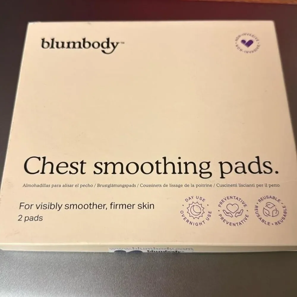 BLUMBODY Chest Wrinkle Pads – Anti-Wrinkle Silicone Patches Skin Firming